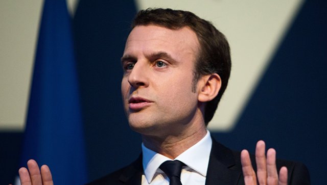 Macron-plans-tighter