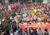 মঙ্গল শোভাযাত্রায় তাদের মাথা তুলে দাঁড়াবার অঙ্গীকার