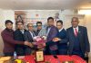 ডক্টর সামছুল হক চৌধুরীকে যুক্তরাজ্য যুব শ্রমিক লীগের সম্মাননা প্রদান