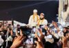 মধ্যরাতে ‘আল্লাহু আকবার’ ধ্বনিতে মুখরিত বিমানবন্দর