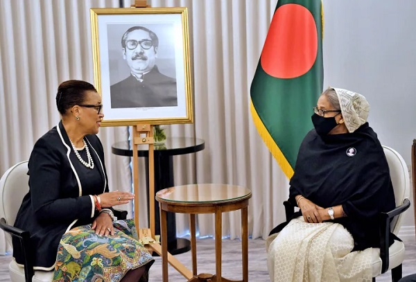 হাসিনা১