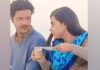 চা হাতে রাজের দিকে তাকিয়ে আছেন বুবলী