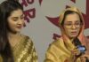 বুবলীর জন্য কাঁদলেন মা