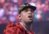 ক্রিস ব্রাউন ম্যানচেস্টারে গ্রেফতার, লন্ডন নাইটক্লাবে বোতল হামলার অভিযোগ!